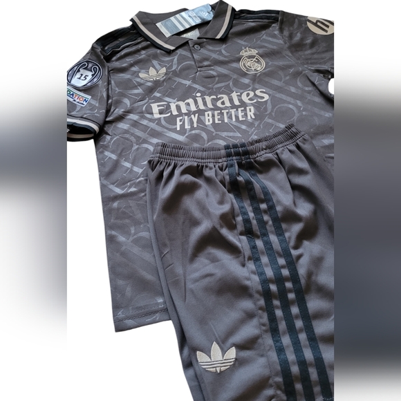 Real Madrid Vini Jr. 7 Set for Kids - Picture 2 of 5